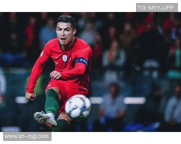 足球明星球员冲突背后的真相与影响解析，揭示体育精神的挑战与机遇